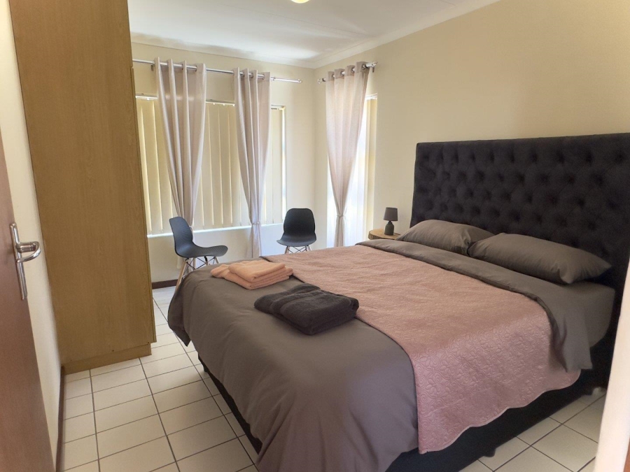 6 Bedroom Property for Sale in Wavecrest Eastern Cape